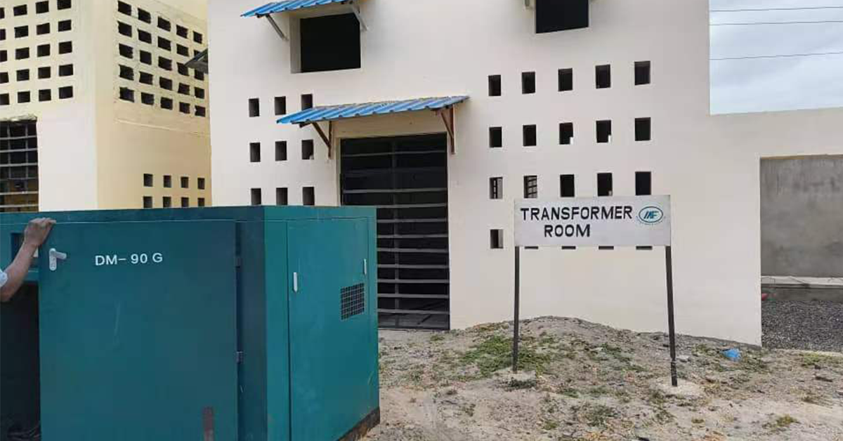 dream-screw-compressor-at-Tanzania-mining-site